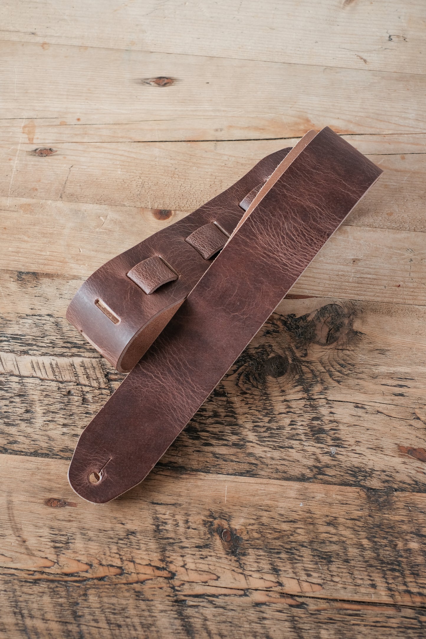 Classic All Leather Guitar Strap 6cm Roadworn