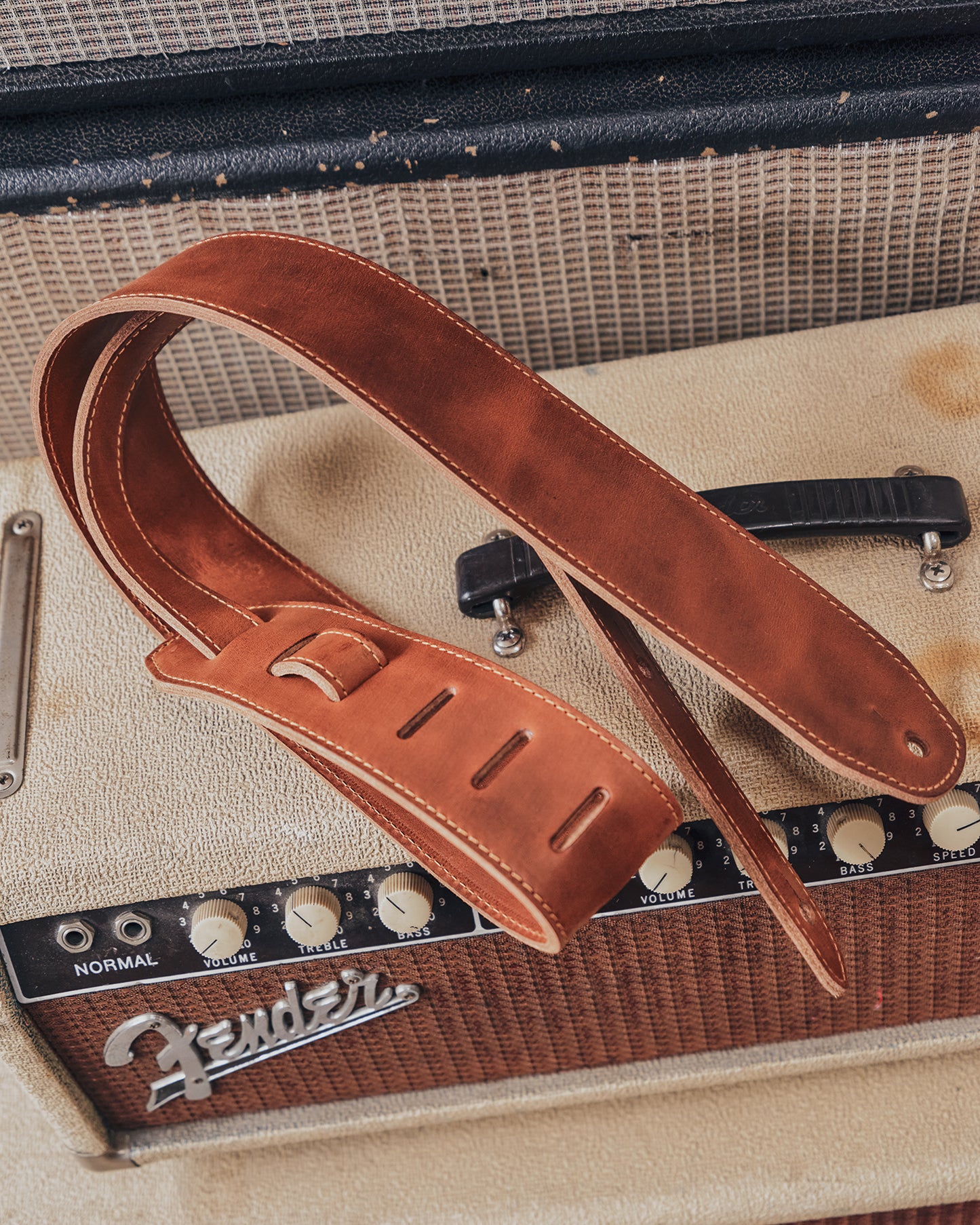Premium Leather Guitar Strap 6cm Saddle
