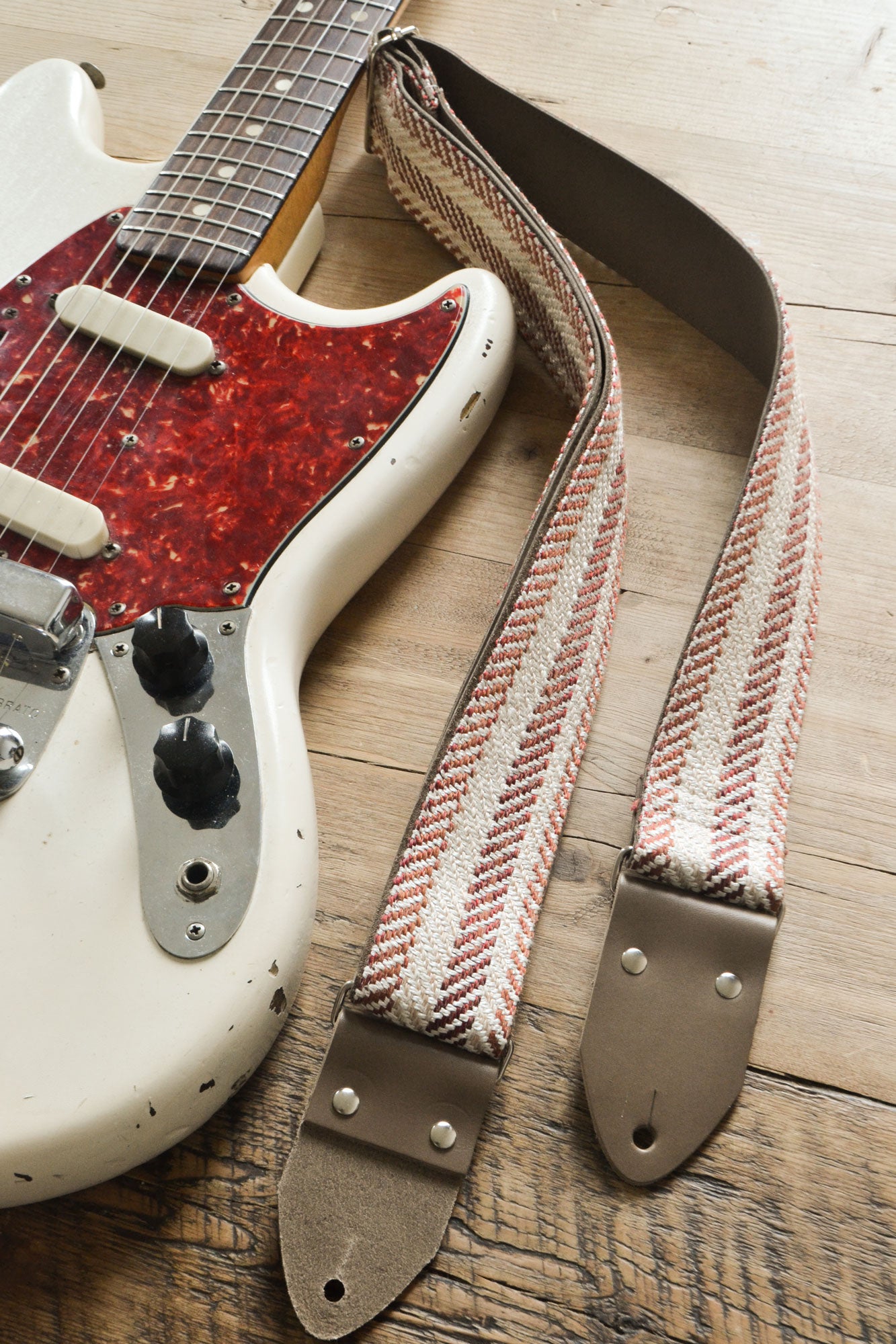 Sandstone Nubuck Leather Guitar Strap