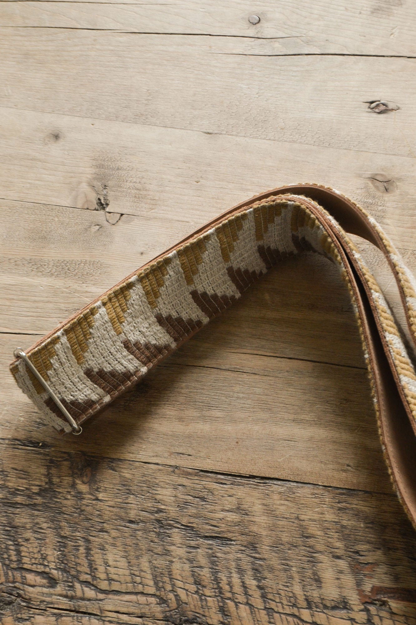 retro guitar strap