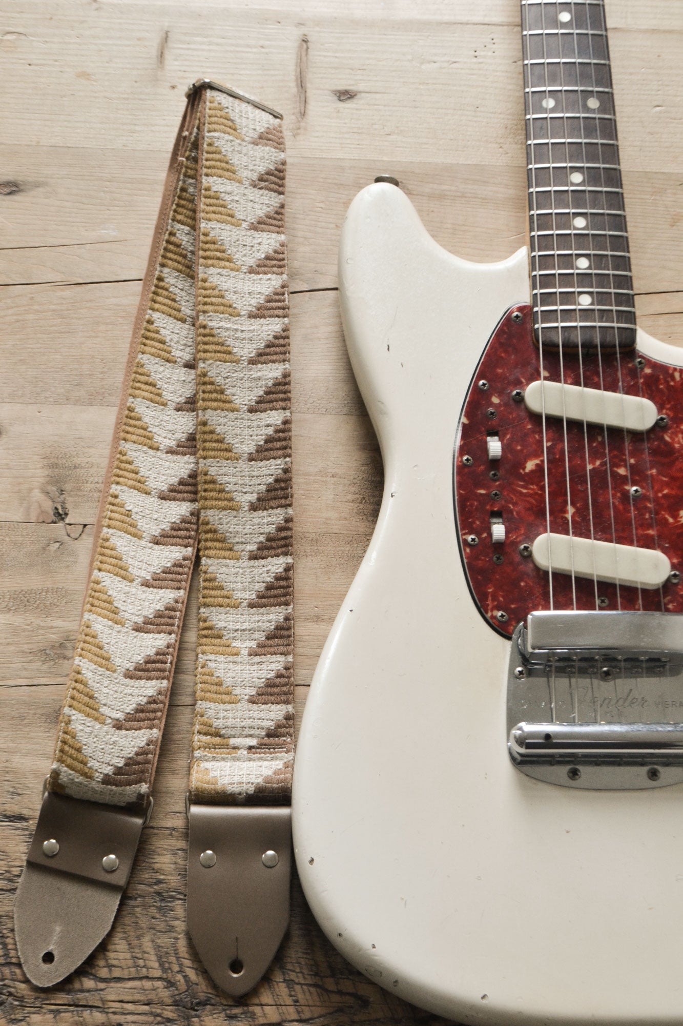 yellow vintage guitar strap